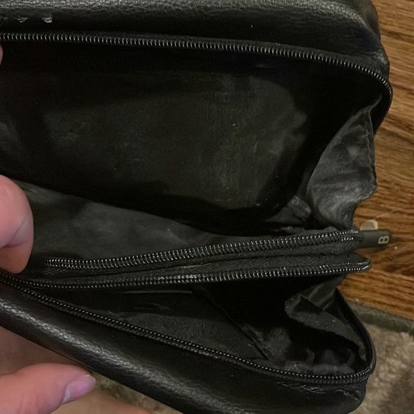 Toiletry Bag - Picture 3 of 3